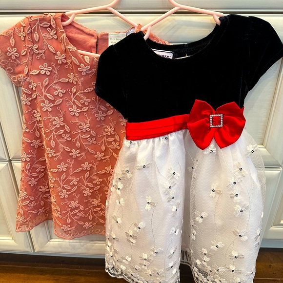 EUC Zara and Blueberi Boulevard dresses, 2T, Christmas - Picture 1 of 9